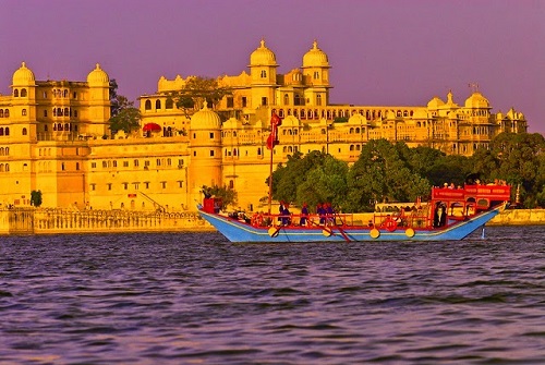Best-Honeymoon-Destinations-in-India-in-July-August-Udaipur